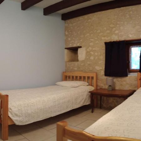 Nanteuil-Auriac-de-Bourzac La Tranquillite, Le Reposヴィラ エクステリア 写真