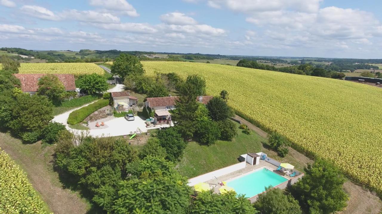 Nanteuil-Auriac-de-Bourzac La Tranquillite, Le Reposヴィラ エクステリア 写真
