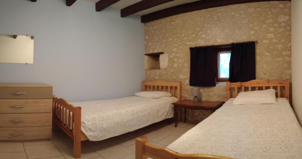Nanteuil-Auriac-de-Bourzac La Tranquillite, Le Reposヴィラ エクステリア 写真